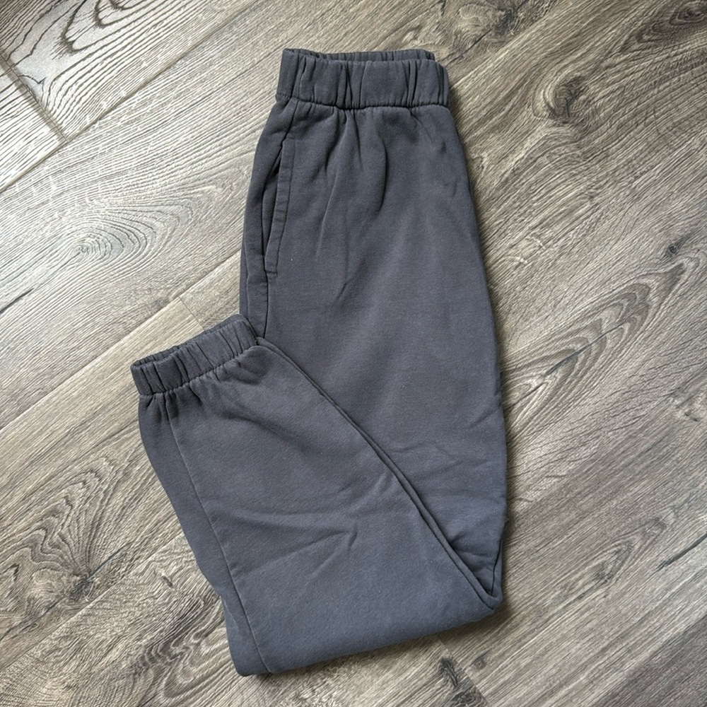 Hollister Adjustable Rise Fleece Joggers in Dark Grey - Picture 2 of 7